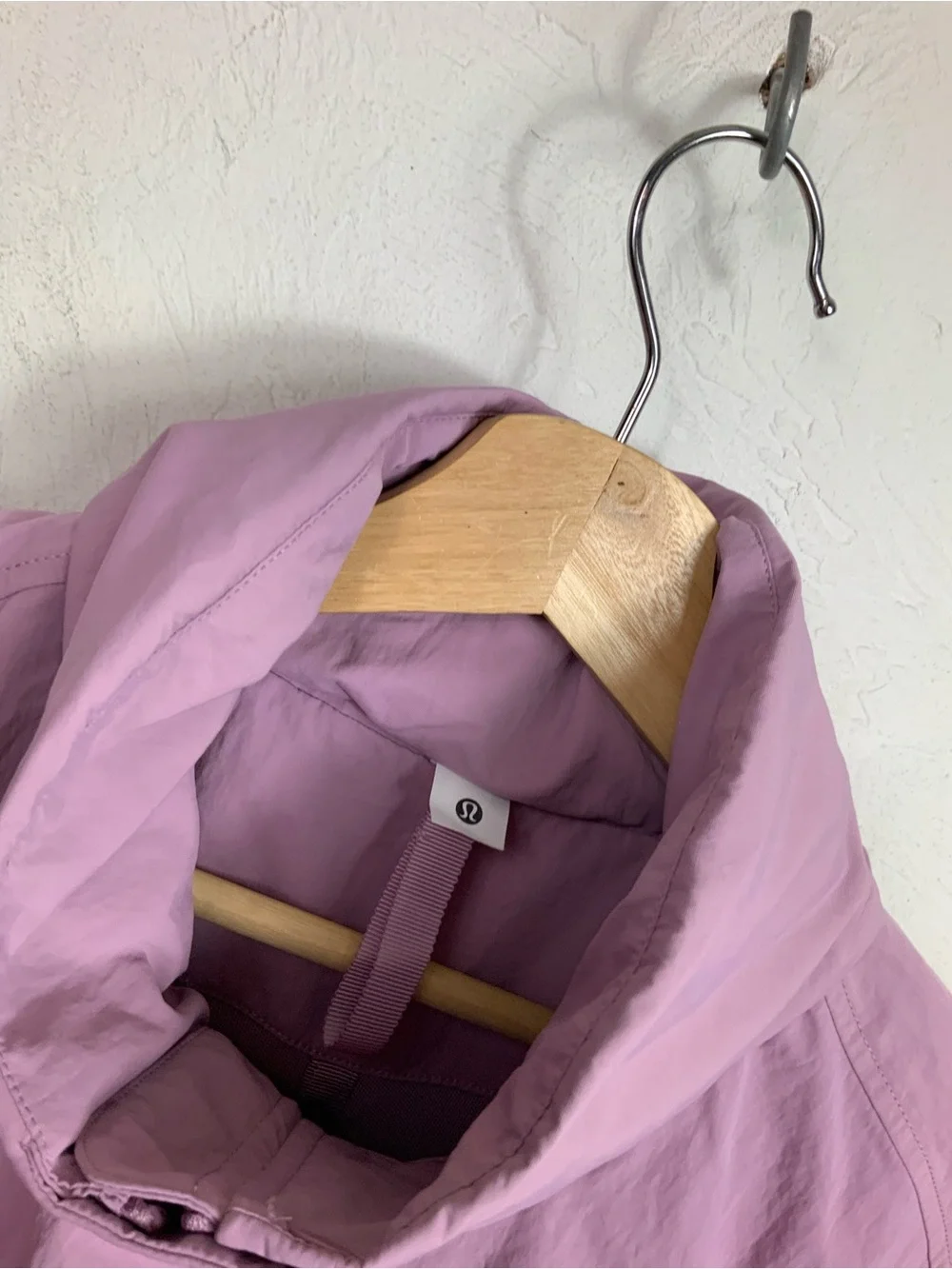 Lululemon Women Size 10 Purple Full Zip Activewear Jacket Hoodie Windbreaker